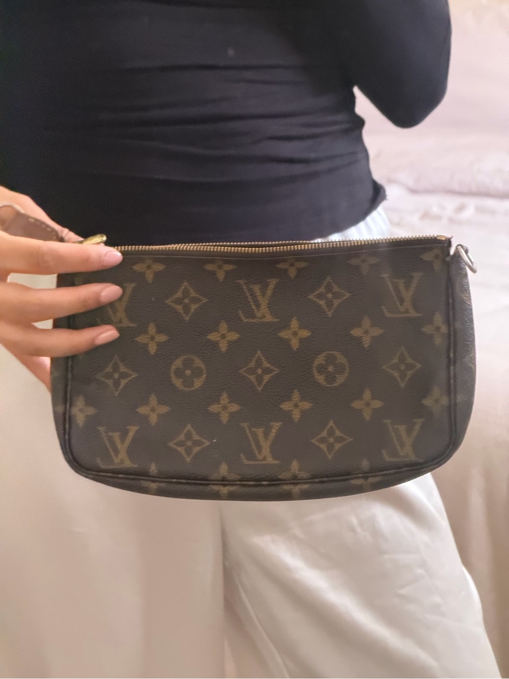 Louis Vuitton Brown Monogram pochette - Picture 4 of 9